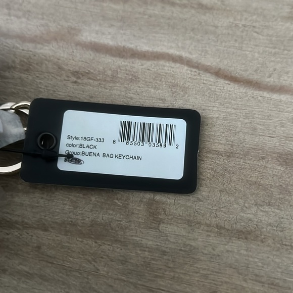 GUESS Bag Keychain NEW - Picture 4 of 4